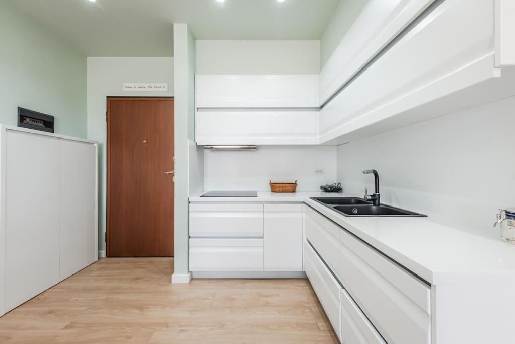 Naos' Apartamento Vlorë